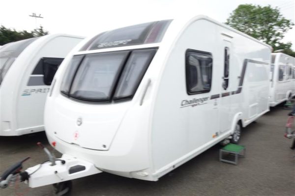 2012 Swift challenger sport 584 4 berth layout transverse island bed - Image 2