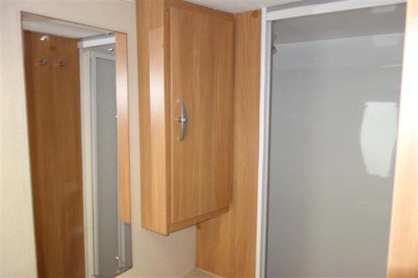 2012 Swift challenger sport 584 4 berth layout transverse island bed - Image 16