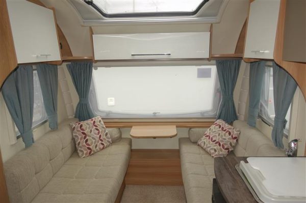 2018 Bailey pursuit 430/4 4 berth  layout  fixed bed - Image 12
