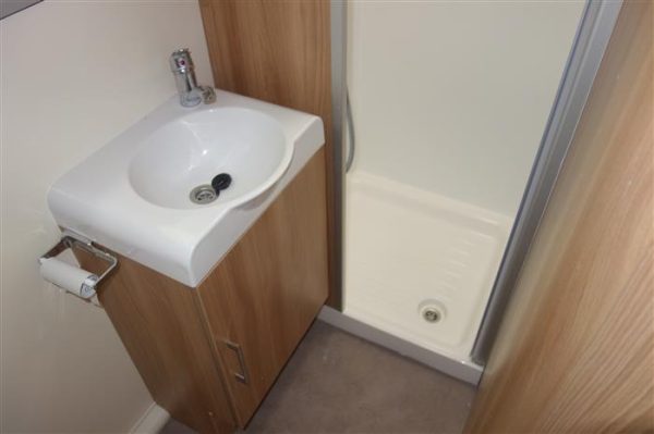 2018 Bailey pursuit 430/4 4 berth  layout  fixed bed - Image 18