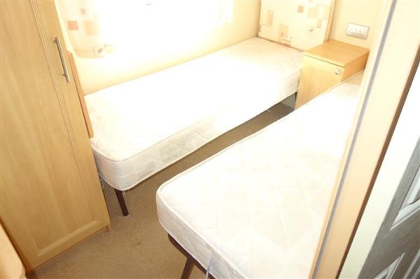 Swift debut Size 38 x 12 Bedrooms 2 Full winter pack mobile home - Image 17