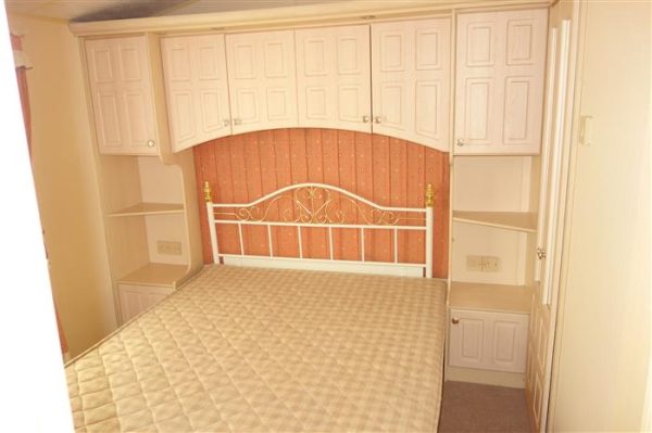 Willerby Granada  Size 35 x12  2bedroom   Full winter pack mobile home - Image 21