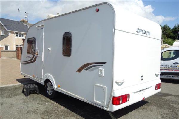 Swift sprite alpine   4 berth with fixed end bedroom  - Image 5