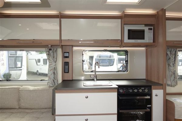 2018 Bailey unicorn Cadiz   4 berth single beds layout  - Image 6