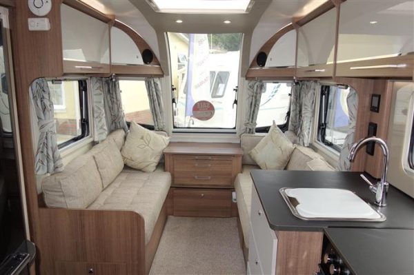 2018 Bailey unicorn Cadiz   4 berth single beds layout  - Image 9
