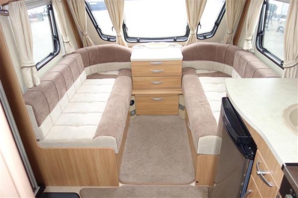 Swift Corniche 19-4  Year 2012  4 berth  - Image 8