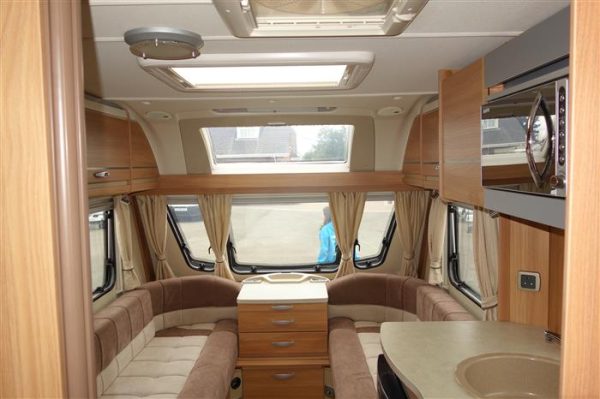 Swift Corniche 19-4  Year 2012  4 berth  - Image 9