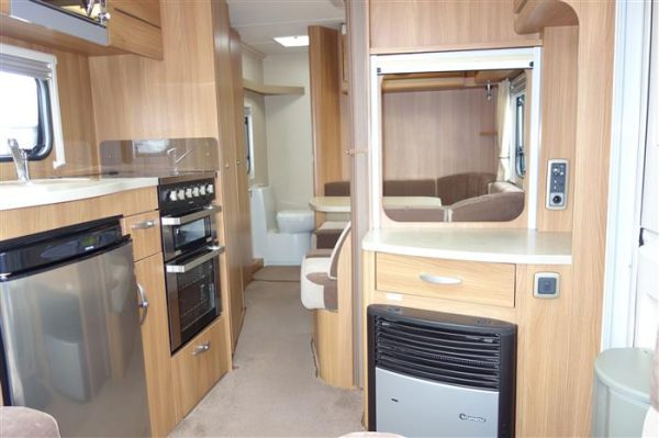 Swift Corniche 19-4  Year 2012  4 berth  - Image 12