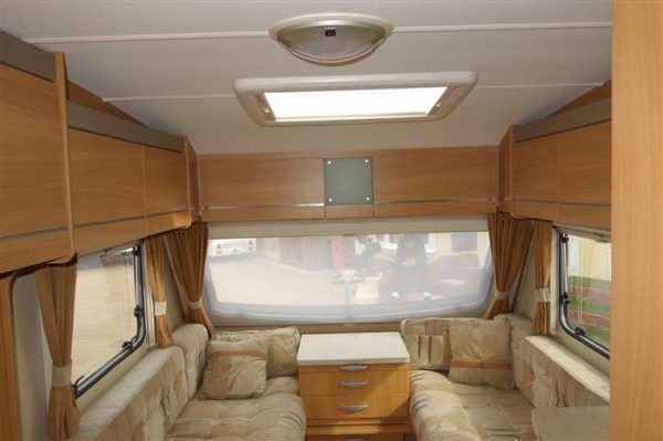 Swift sprite alpine  Year 2010  Berth 2 light weight caravan - Image 9