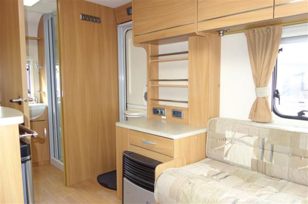 Swift sprite alpine  Year 2010  Berth 2 light weight caravan - Image 11