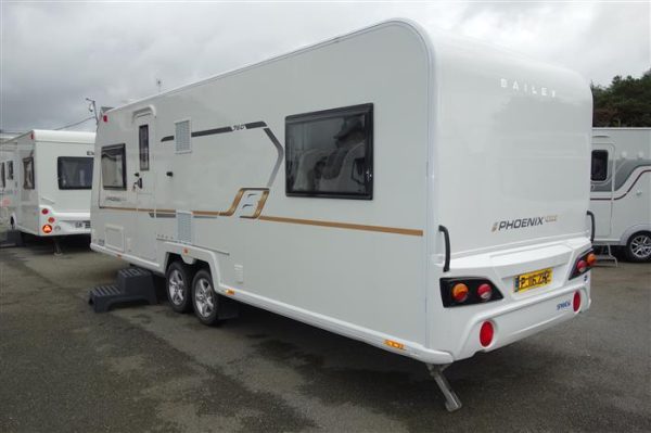 Bailey phoenix 760  Fixed bunkbeds   Year 2019  Berth 6  - Image 5