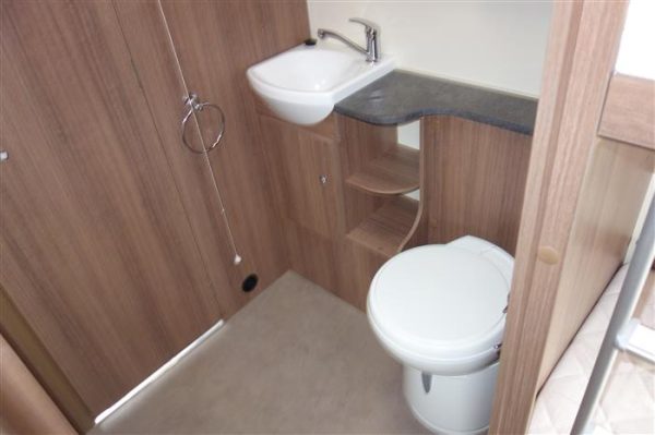 Bailey phoenix 760  Fixed bunkbeds   Year 2019  Berth 6  - Image 18