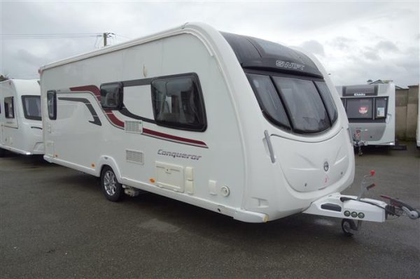 Swift  conqueror 570  Fixed bedroom full end bedroom  - Image 3