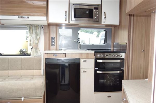 Swift  conqueror 570  Fixed bedroom full end bedroom  - Image 6