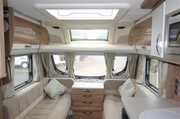 Swift  conqueror 570  Fixed bedroom full end bedroom  - Image 8