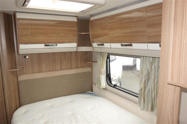 Swift  conqueror 570  Fixed bedroom full end bedroom  - Image 11