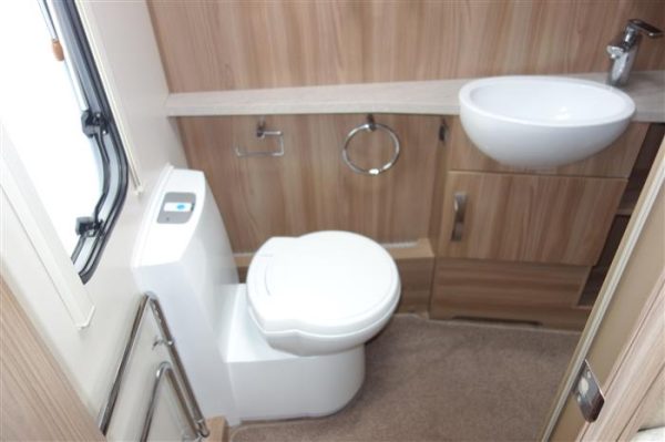 Swift  conqueror 570  Fixed bedroom full end bedroom  - Image 13
