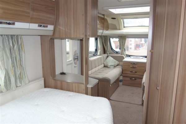 Swift  conqueror 570  Fixed bedroom full end bedroom  - Image 16