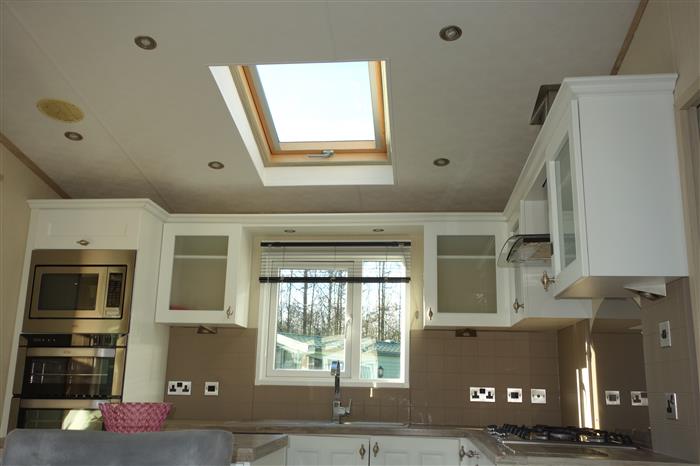 Pemberton Knightsbridge Size 42x14 3 bedroom Full winter pack - Image 8