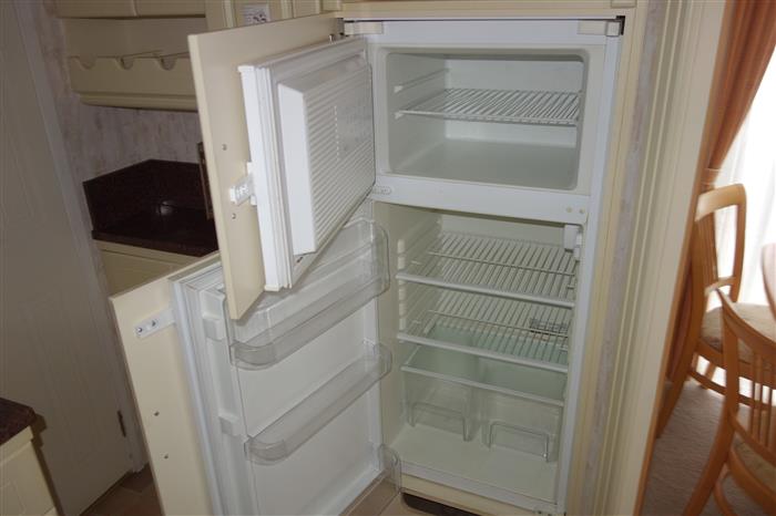 Atlus Staus super 38 x 12 2 bedroom Full winter pack - Image 15