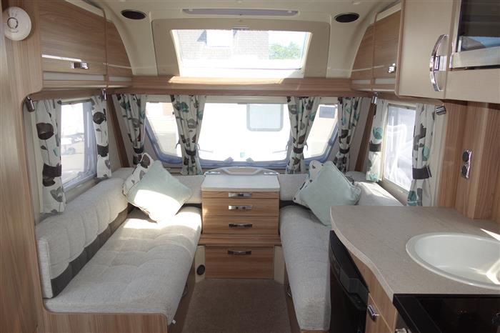2015 Swift challenger 564 4 berth with 2 single fixed beds - Image 6