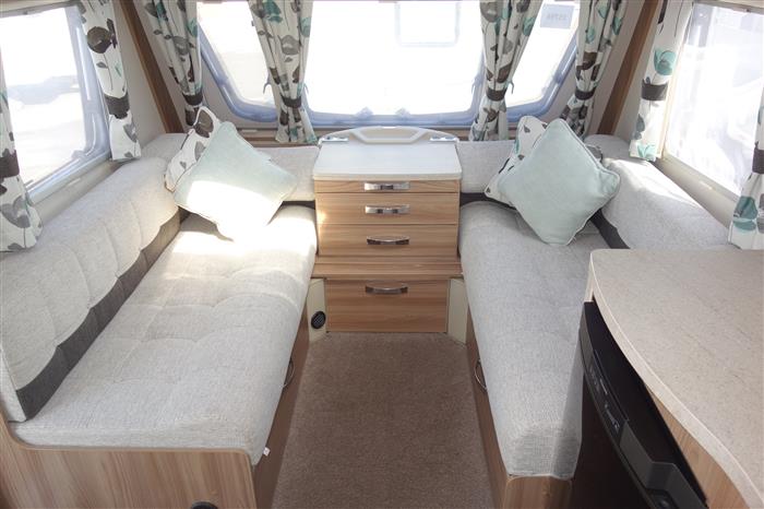 2015 Swift challenger 564 4 berth with 2 single fixed beds - Image 7