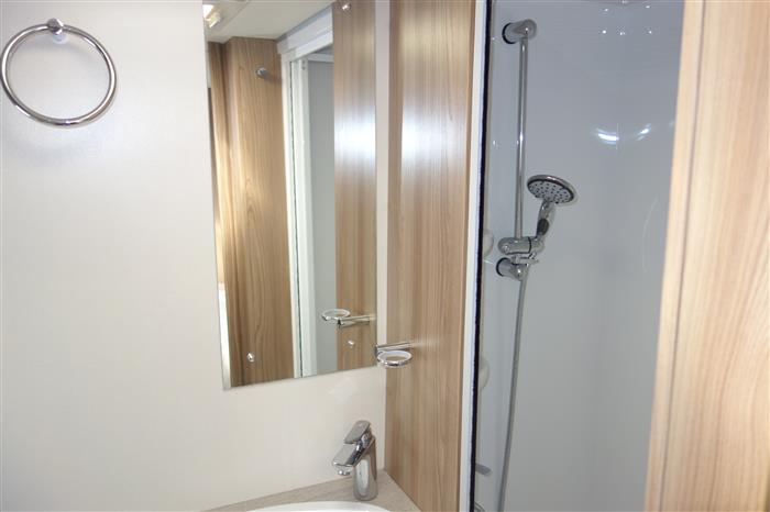 2015 Swift challenger 564 4 berth with 2 single fixed beds - Image 12