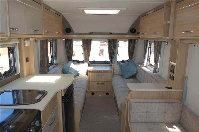2016 coachman vision 520 motor mover - Image 6