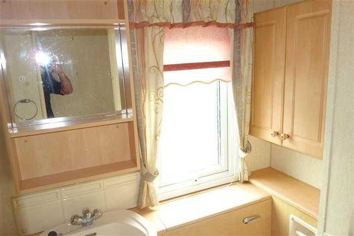 Willerby aspen T model FULL WINTER PACK 37X12 / 2 BEDROOM - Image 13