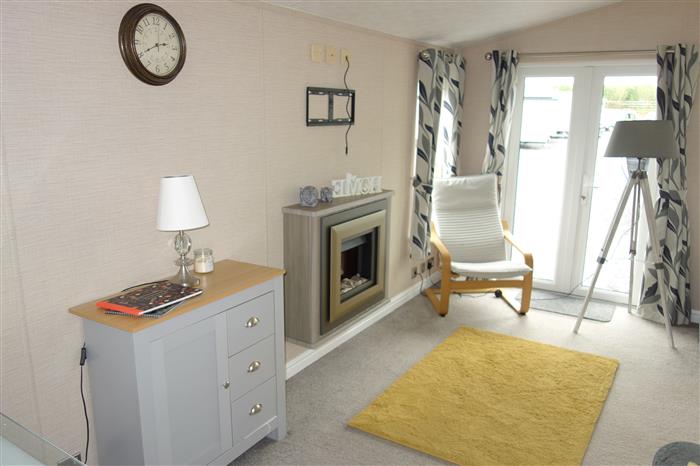 WILLERBY Meridian lodge 42ft x 13.6 ft 2-bedroom - Image 11