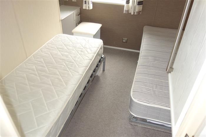 WILLERBY Meridian lodge 42ft x 13.6 ft 2-bedroom - Image 25