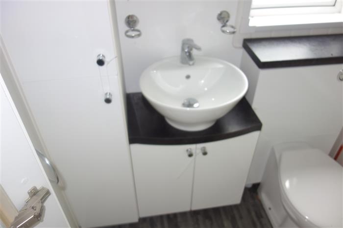 WILLERBY Meridian lodge 42ft x 13.6 ft 2-bedroom - Image 38